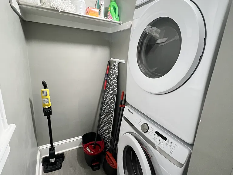 817 Ferdinand Ave SW #3 — Photo 5