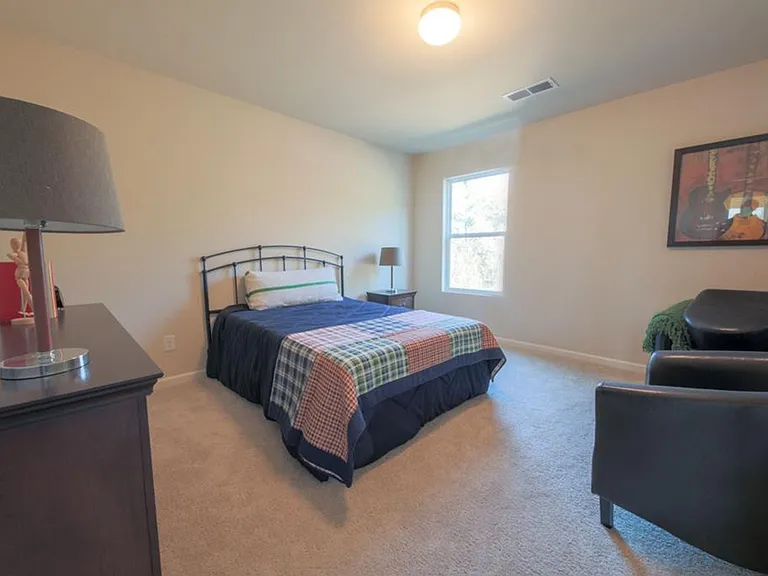 5036 Vine Ln — Photo 5