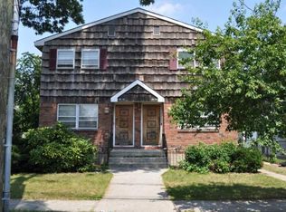 13836 247th St, Rosedale, NY 11422