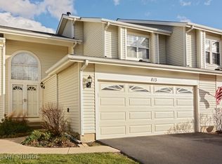 813 Dracut Ln, Schaumburg, IL