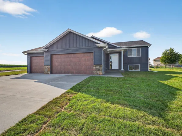 2220 Petersen Dr NW, Stewartville, MN 55976