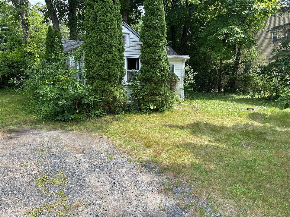 2nd image of 42 Olive St