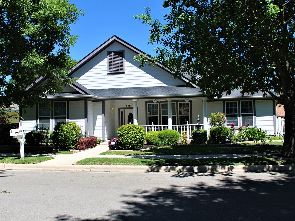 Beautiful curb appeal