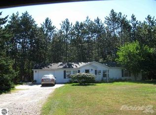 6150 Pleasantview Dr, Clare, MI 48617