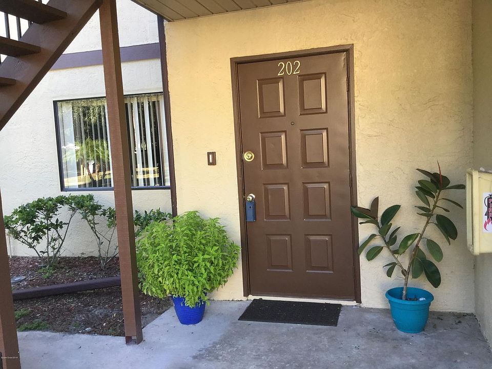 1st image of 7817 Shadowood Dr APT 202