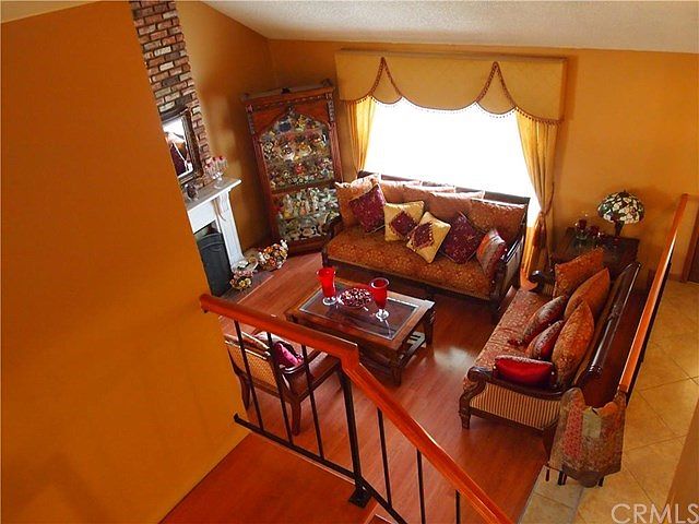 1st image of 952 Oakhorne Dr