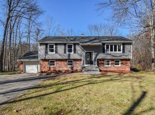 60 Possaghi Rd, Newton, NJ 07860