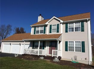 3 Dolores Cir, Pomfret Center, CT 06259