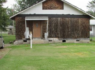 1713 S College St, Stuttgart, AR 72160