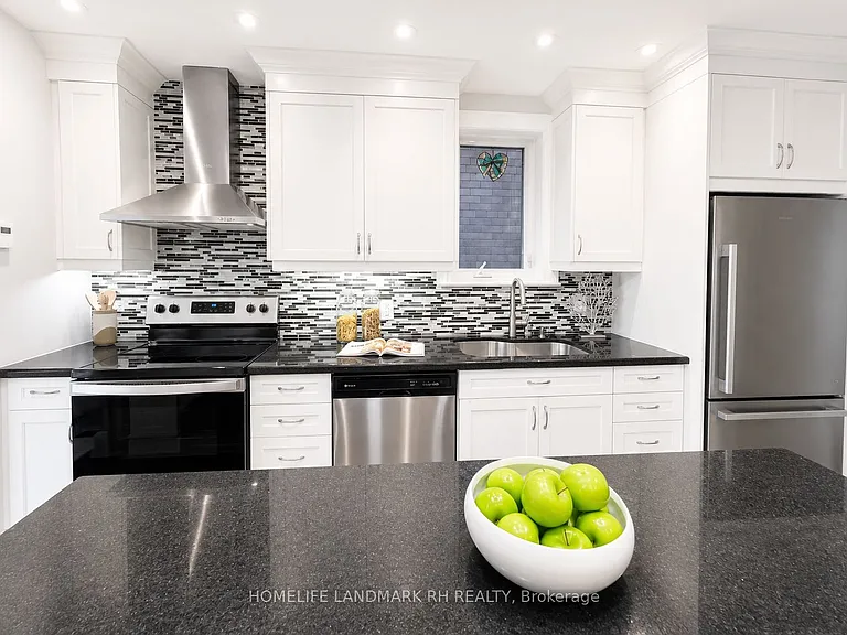 256 Bedford Park Ave — Photo 7