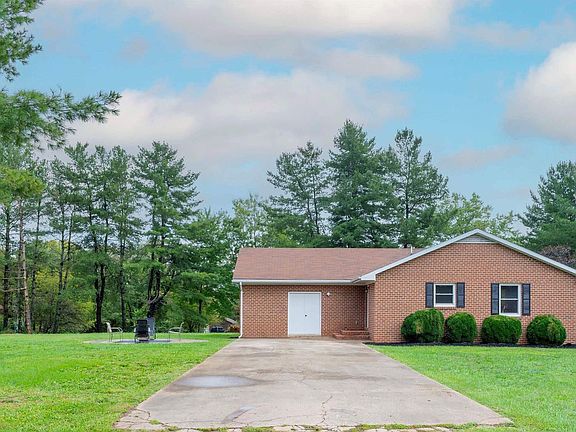 4th image of 12212 Tulip Ln