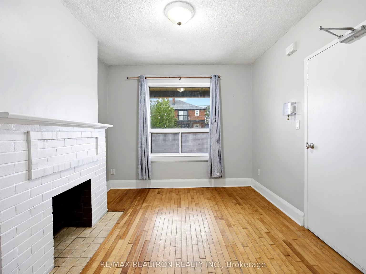 1 bed, $1,600 — Photo 3