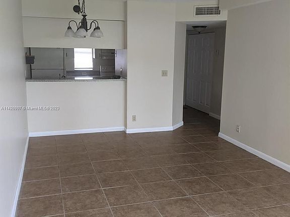 2nd image of 10066 Twin Lakes Dr #5-C