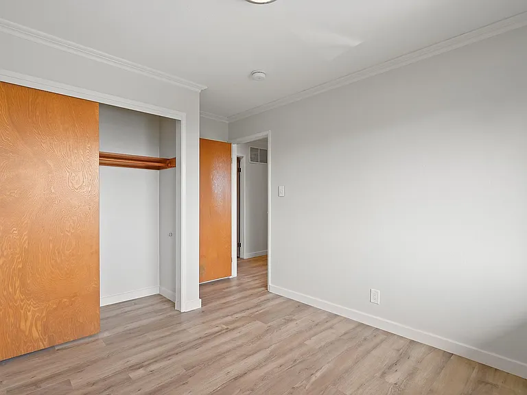 2611 Ponce Ave — Photo 16