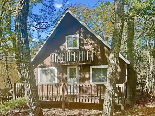 434 Wild Acres Dr, Dingmans Ferry, PA 18328