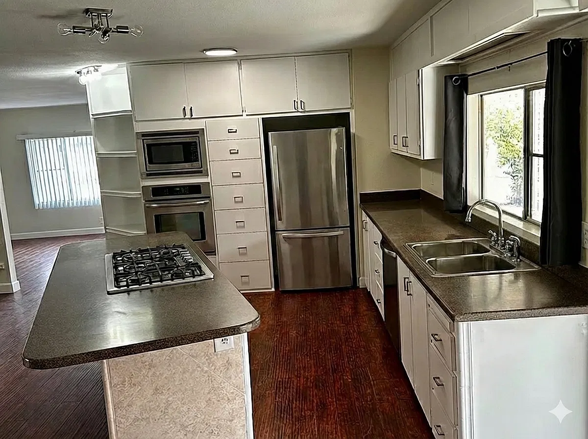 152 Estrada Way — Photo 2