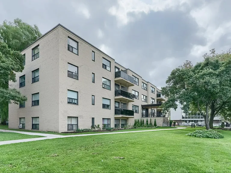 166 Wilson Ave — Photo 14