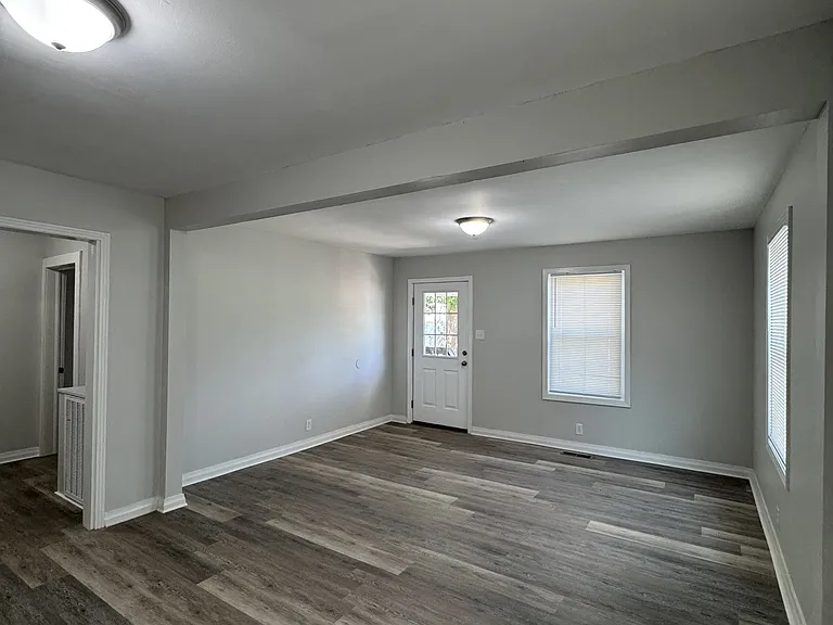 420 Bell Ave — Photo 3