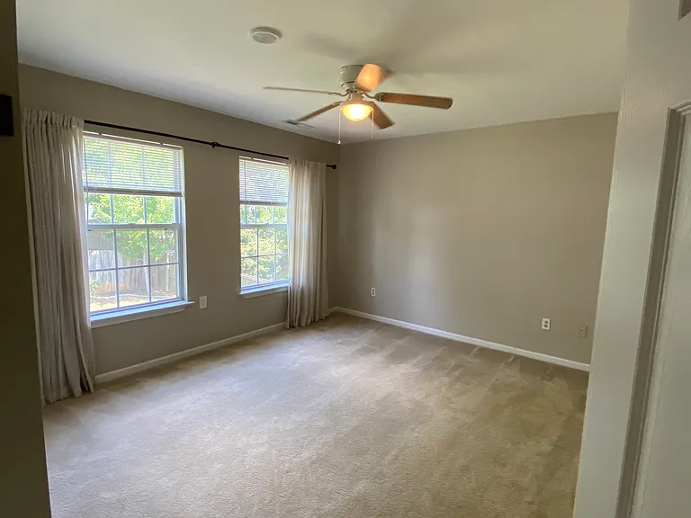 108 Fawnbrook Dr — Photo 21