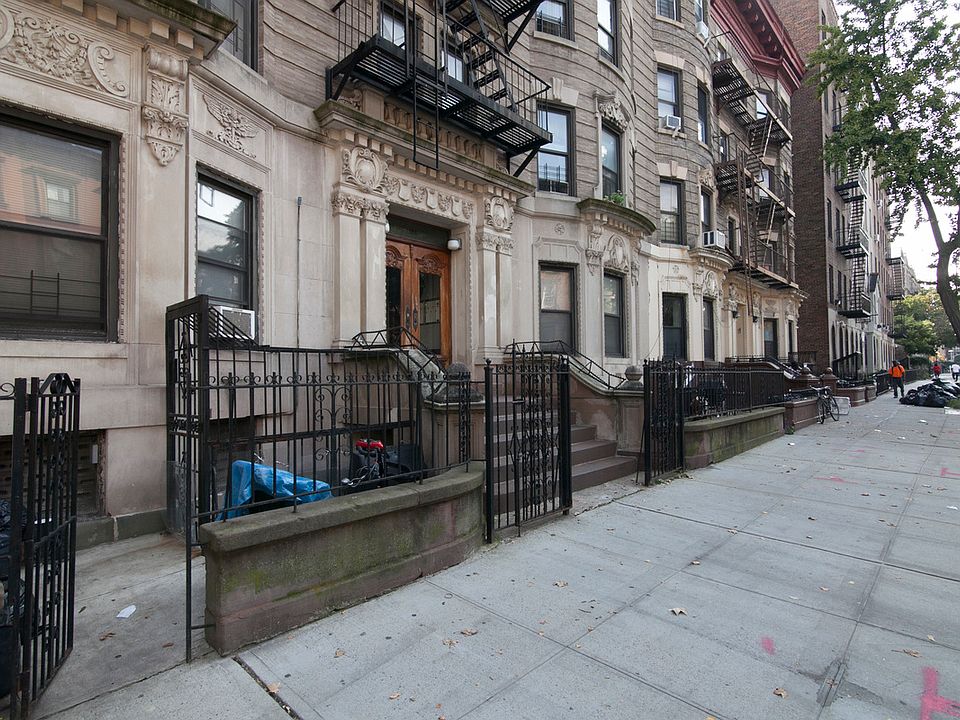 1st image of 1302 Pacific St APT 1C