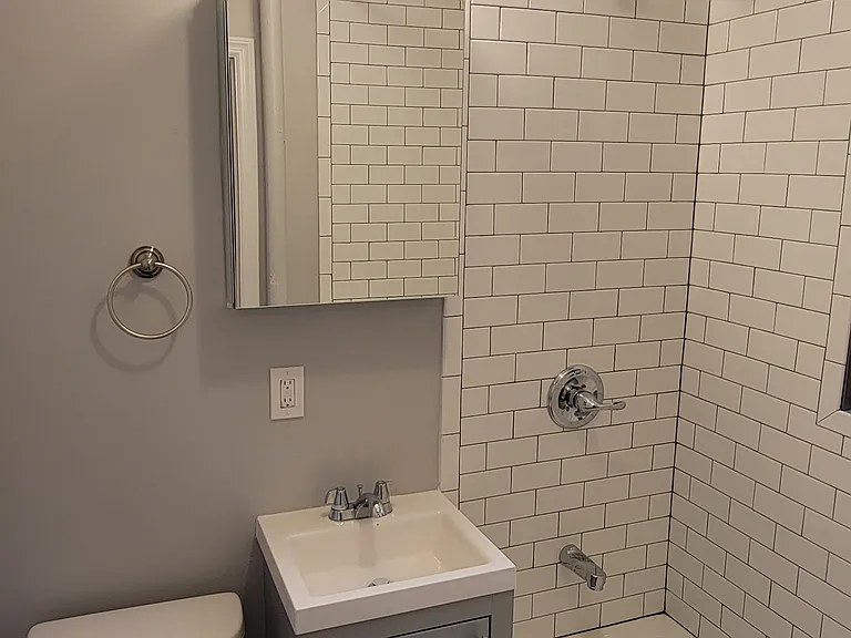 64 Baldwin Avenue — Photo 15