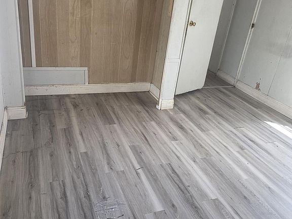 4th image of 3325 Youngs Ridge Rd #2