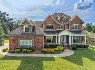 511 Country Club Dr, Dickson, TN 37055