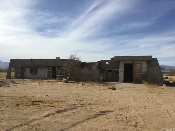15770 Harrod Rd, Lucerne Valley, CA 92356