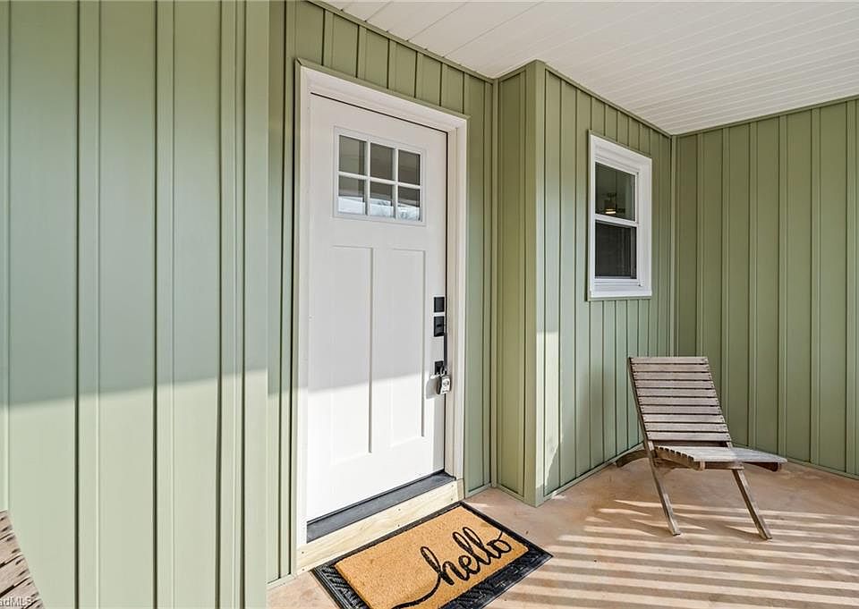 1st image of 3856 Azalea Ln