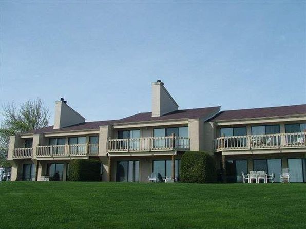 1034 Marina Bluff Dr
