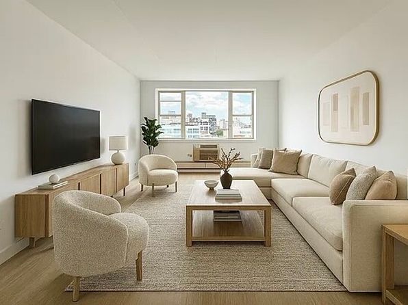 301 Elizabeth St #220