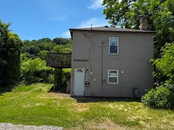 1516 Pennsylvania Ave, Monaca, PA 15061