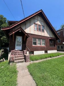 634 Greenwood Ave, Cincinnati, OH, 45229