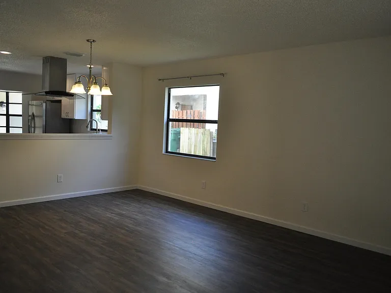 165 Seawind Dr #18 — Photo 6