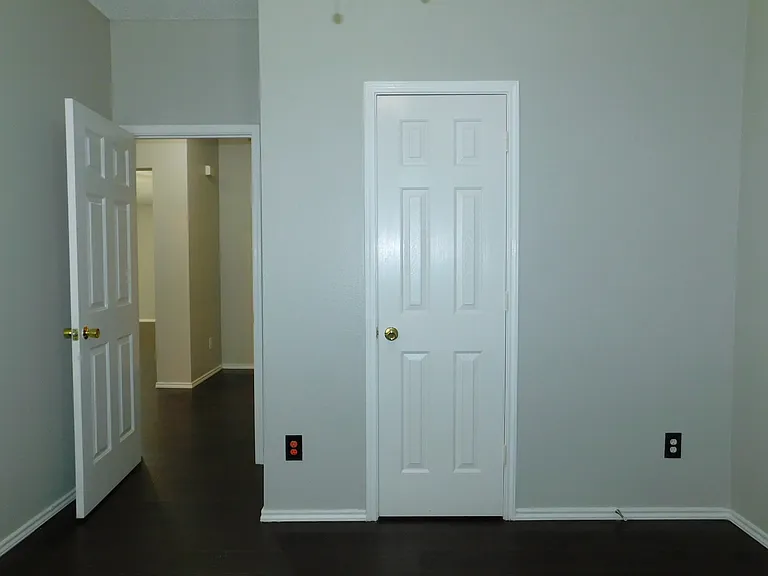 1648 Crown Point Dr — Photo 20