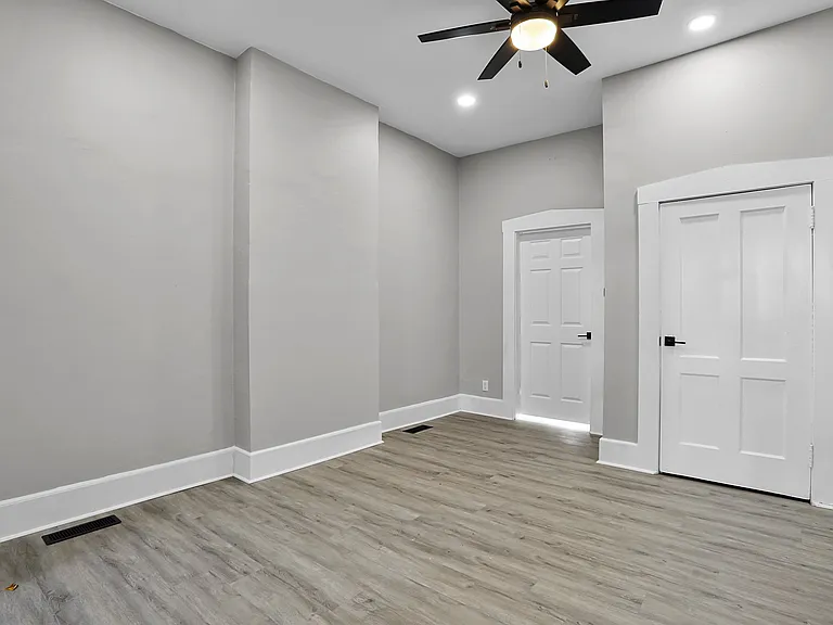1845 S 10th St #1N — Photo 2