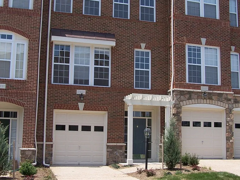 21929 Bayard Ter — Photo 1