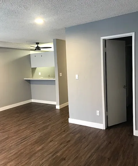 5345 Sepulveda Boulevard — Photo 29