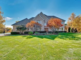 7N166 Lancaster Rd, St Charles, IL 60175