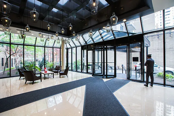 Rented by R New York | media 13