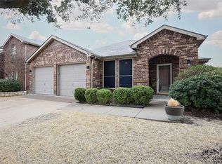 216 Starlight Dr, Forney, TX 75126