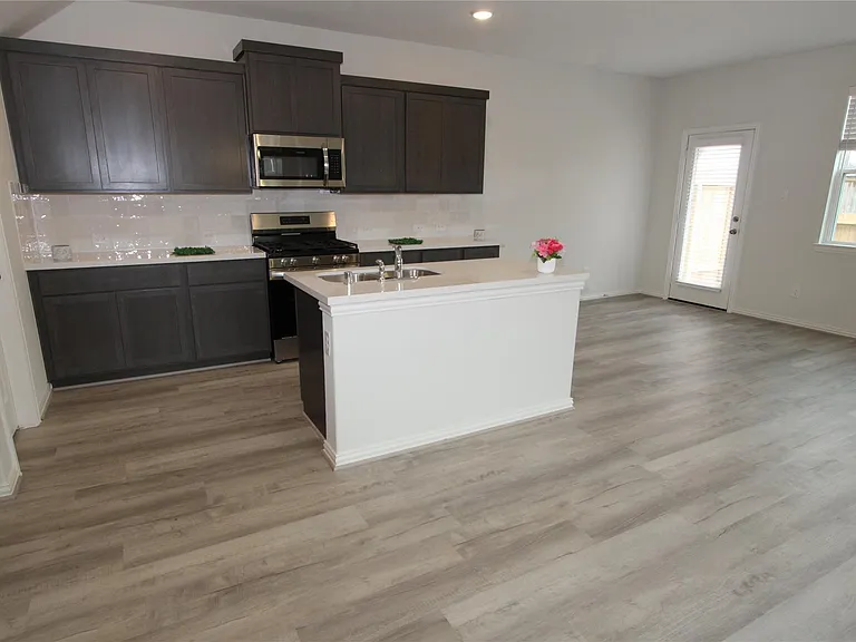 27802 Western Creek Ct — Photo 34