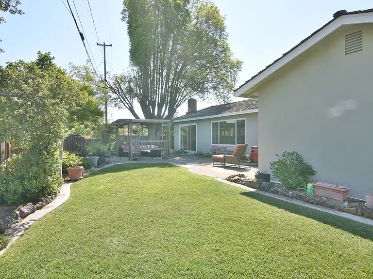 10510 Baywood Ct — Photo 17
