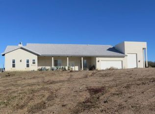 7401 Rodeo Rd, Oak Hills, CA 92344