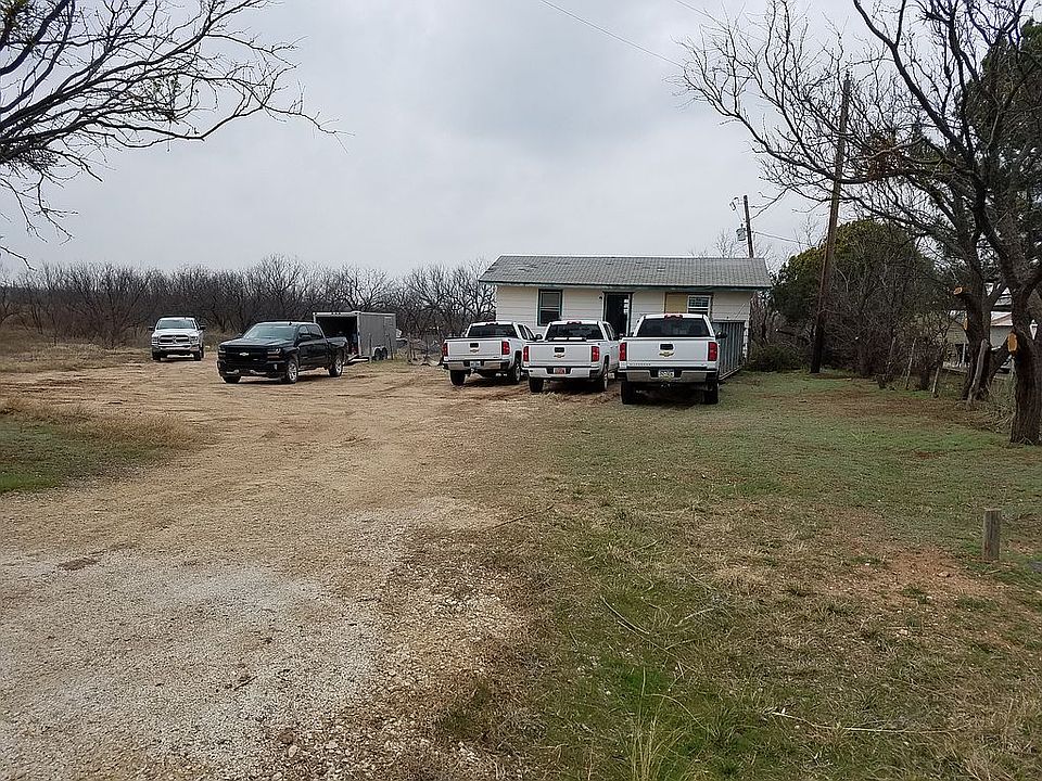 2nd image of 1020 Mesquite Ln