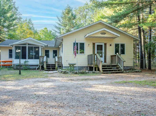 2133 Carla Dr, Saint Helen, MI 48656