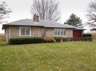 8755 11 Mile Rd, Ceresco, MI 49033