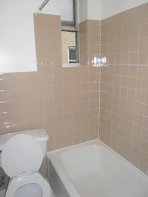 Rented by Arena Real Estate | media 13