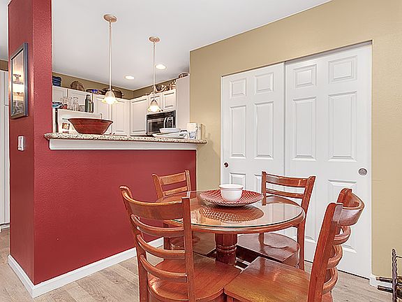 5th image of 2617 S 272nd St APT 9