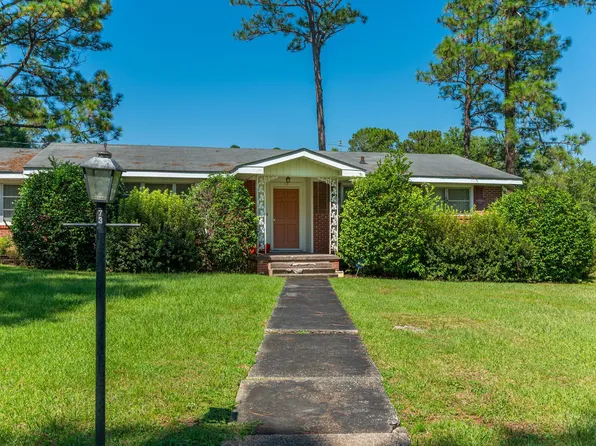 73 Oaklawn Sq, Defuniak Springs, FL 32435